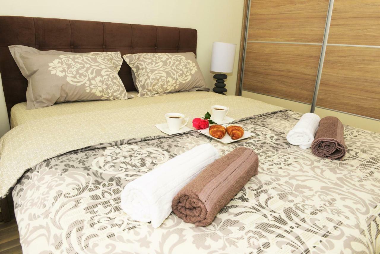 Ralux Apartman Тиват Екстериор снимка
