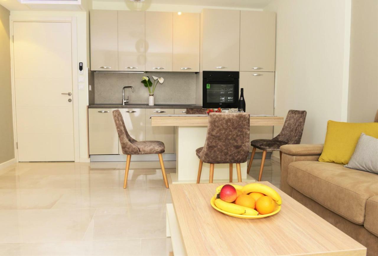 Ralux Apartman Тиват Екстериор снимка