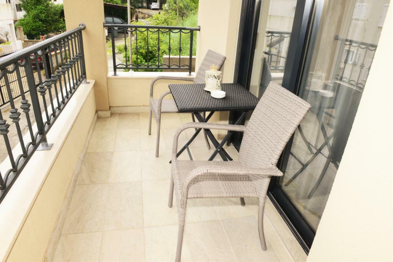 Ralux Apartman Тиват Екстериор снимка